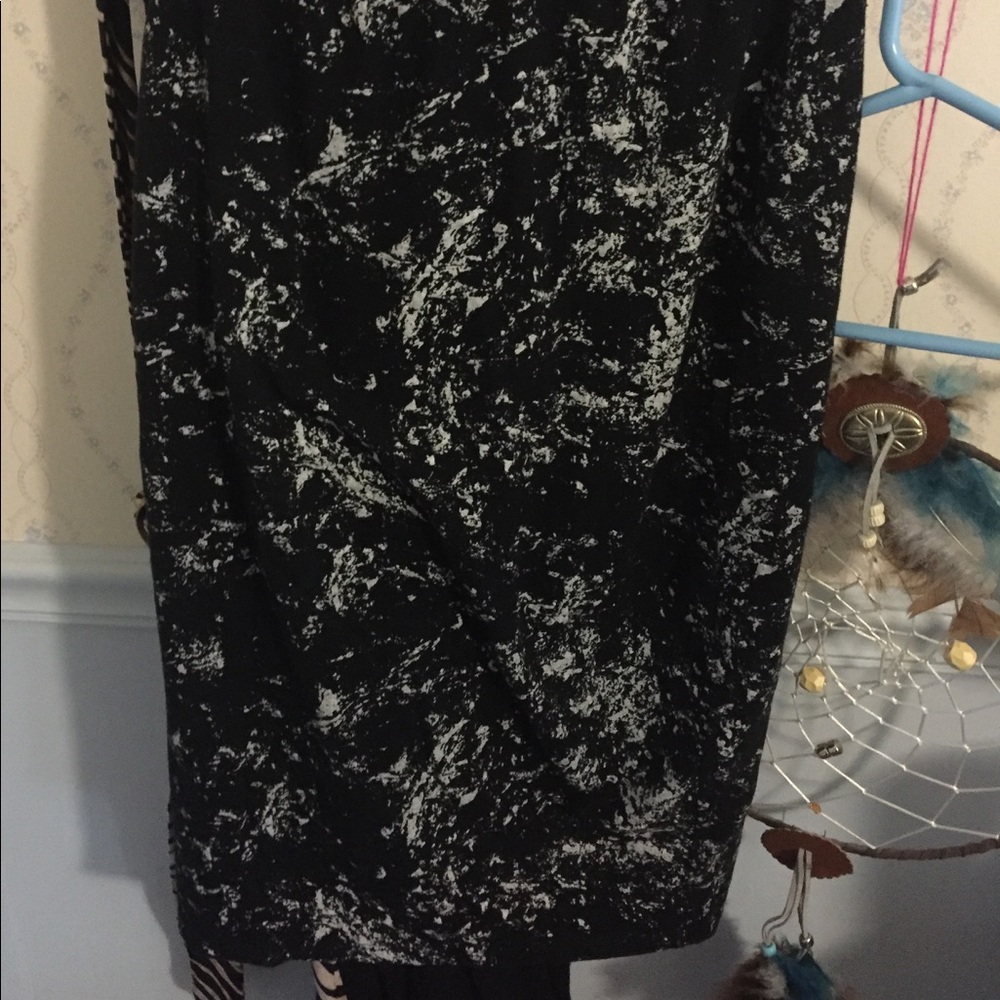 📝XXL Splatter print pencil skirt 💻🖊